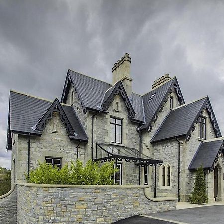 Cae Court Hotel Bridgend  Exteriör bild